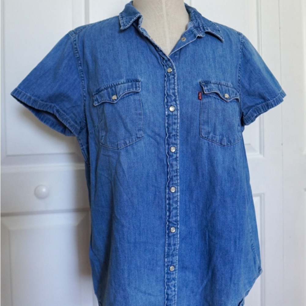 Levi's Classic Blue Denim Button Down Shirt Womens Size XL